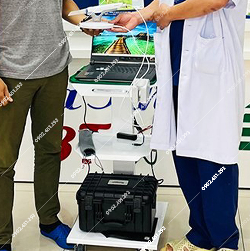 Xe đẩy laptop
