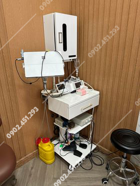 Xe đẩy  3 tầng nha khoa có giá đỡ màn hình máy tính TP06